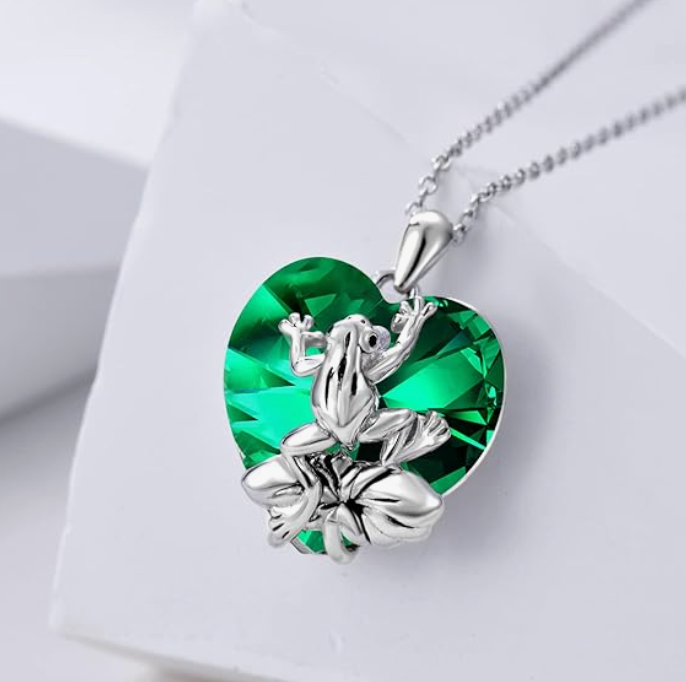 Green Emerald Peridot Frog Birthstone Necklace Pendant Heart Love Diamond Frog Jewelry Emerald Womens Girls Teen Gemstone Birthday Gift 925 Sterling Silver