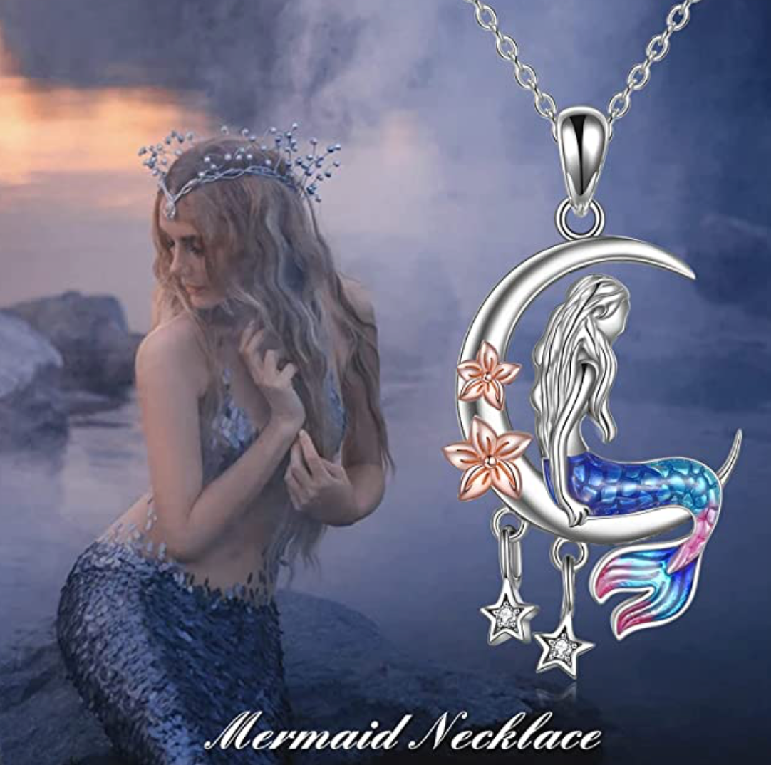 Estelle Crescent Moon Necklace – The Dainty Doe